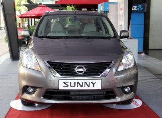  Ảnh Nissan Sunny đầu tiên tại Việt Nam 