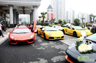  Dàn xe siêu ‘khủng’ trong đám cưới tại Trung Quốc 