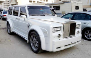  Rolls-Royce Phantom nhái giá 16.000 USD 