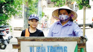 Bố Quang Anh khẳng định không bỏ con