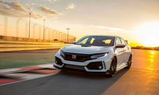  Honda Civic Type R - hatchback thể thao giá 34.000 USD 