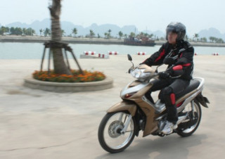  Honda Wave RSX AT - xe ga chưa hoàn hảo 