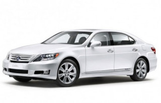  Lexus công bố giá bán LS 600hL 