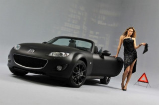  Mazda MX-5 đen tuyền mừng sinh nhật tuổi 20 