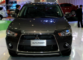  Mitsubishi Outlander - chiếc SUV ‘dữ dằn’ 