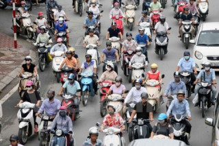 Mức phí kiểm định khí thải xe máy khoảng 100.000 - 150.000 đồng/lần/xe/2 năm