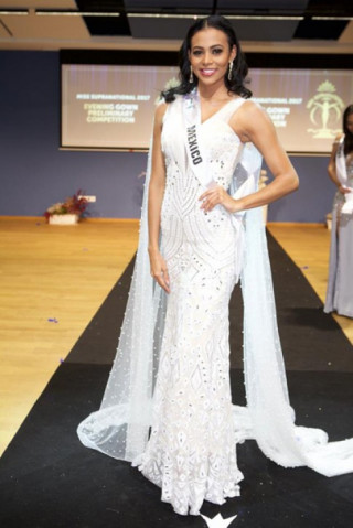  Người đẹp Mexico mặc váy của nhà thiết kế Việt ở Hoa hậu Siêu quốc gia 