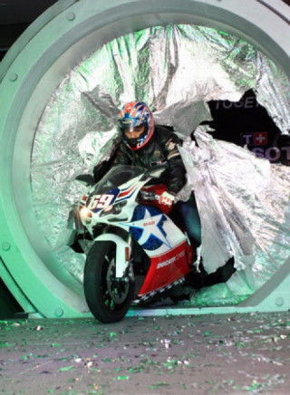  Người đẹp Việt bên Ducati 848 Nicky Hayden 
