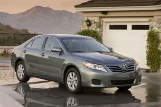  Toyota Camry chuẩn bị bước sang thế hệ mới 