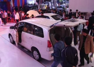  Toyota Việt Nam chuẩn bị ra mắt Innova GSR 2011 