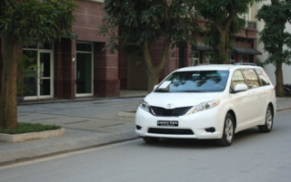  ‘Xe gia đình’ Toyota Sienna 2011 có mặt tại Việt Nam 