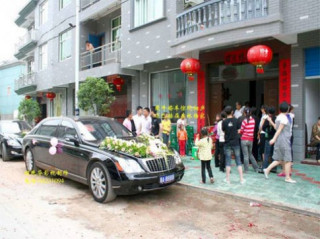  Xe sang biển ‘độc’ ở Trung Quốc 