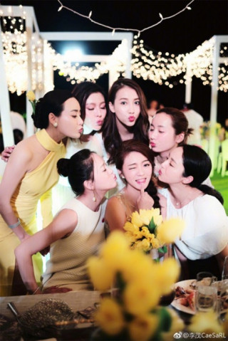 Hội phù dâu sang chảnh bậc nhất trong các đám cưới ‘thế kỉ’ của sao Hoa ngữ