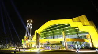 Abu Dhabi mở cửa công viên giải trí trong nhà lớn nhất thế giới