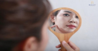 Đằng sau người đàn ông thành công là người phụ nữ... già nua, xấu xí