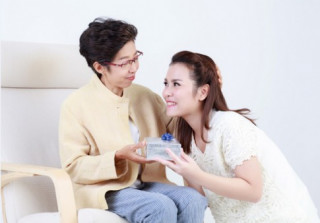 Gợi ý quà tặng dịp 20/10: Đã là phụ nữ, ai chả muốn làm đẹp!