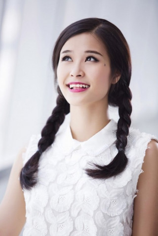Nhờ đâu Đông Nhi, Hari Won trẻ xinh như gái 18?