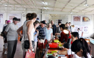 Quảng Ninh công bố 53 điểm ăn uống, mua sắm du lịch đạt chuẩn	