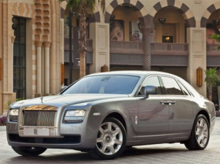  Rolls-Royce Ghost ‘cháy’ hàng 