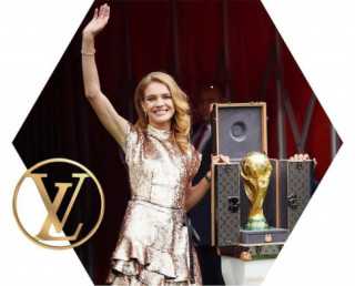Chiêm ngưỡng vali Louis Vuitton sang chảnh đựng cúp vàng danh giá World Cup 2018