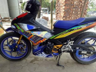 Exciter 150 bảy màu của biker Trà Vinh