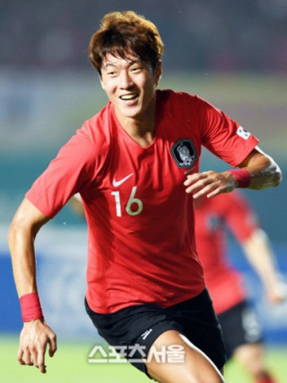  Phong cách tiền đạo Hàn đang dẫn đầu danh sách ghi bàn ở Asiad 