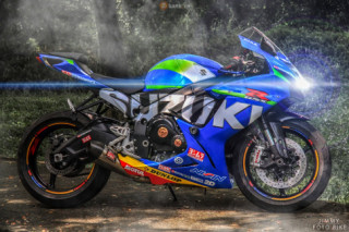Suzuki GSX-R600 mạnh mẽ trong bộ áo đấu cùng loạt đồ chơi giá trị