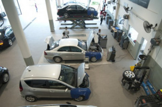  Mercedes tăng gấp đôi thời gian bảo hành phụ tùng 