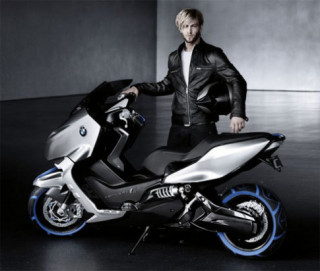  Scooter của BMW được bán từ tháng 11 tới 