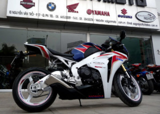  ‘Siêu phẩm’ CBR1000RR HRC 2011 về Việt Nam 