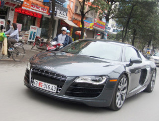 Siêu xe Audi R8 V10 dạo phố Hà Nội 