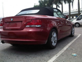  Xế hộp bạc tỷ bỏ tại sân bay Nội Bài 