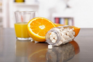 6 cách uống nước cam “lợi bất cập hại” mà nhiều người hay mắc
