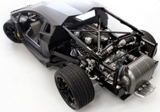  Hệ thống treo đặc biệt trên Lamborghini Aventador 700-4 