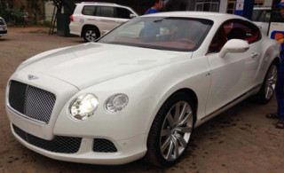  Bộ đôi Bentley GT Speed 2013 đầu tiên xuất hiện tại Việt Nam 