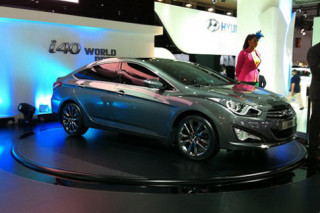  Hyundai i40 sedan ra mắt tại Barcelona 