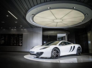  McLaren trình làng 12C B