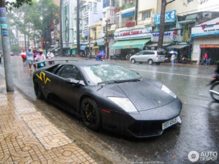  Những bài báo nước ngoài viết về xe Việt 2013 