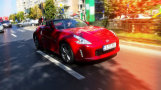  Nissan 370Z Roadster 2014 khoe vẻ cá tính 
