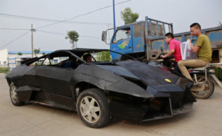  Siêu xe Reventon nhái dùng chở phân bón 
