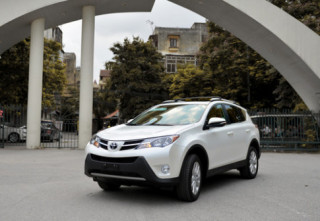  Toyota RAV4 thế hệ mới đầu tiên về Hà Nội 