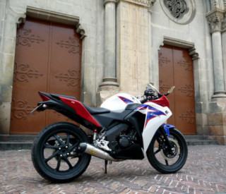 ‘Trang điểm’ Honda CBR150R 2011 