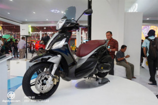  Ảnh chi tiết Piaggio Beverly Sport Touring 350 