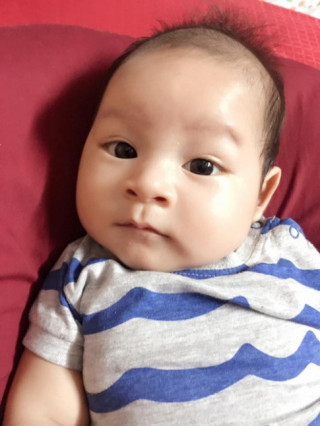 Con thứ 4 hơn 2 tháng tuổi của Lý Hải - Minh Hà ngày càng kháu khỉnh