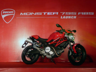  Ducati 795 ABS 2013 về Việt Nam giá 375 triệu đồng 