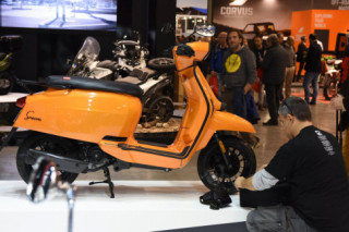 Lambretta V-Special 2018 - huyền thoại làng scooter hồi sinh