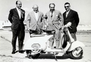  Lịch sử phát triển của Vespa PX 