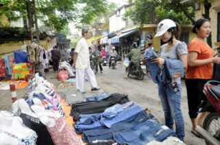 Thời trang giá rẻ độc như… hàng hiệu