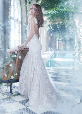 Váy cưới đuôi cá tôn vòng 3 quyến rũ