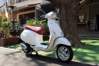  Vespa Primavera 125 giá 4.200 USD tại Nhật 